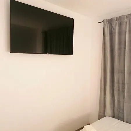 La Fira - Paralelo 1 * Barcelona