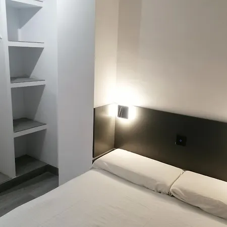 La Fira - Paralelo 1 *