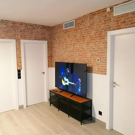 Apartman La Fira - Paralelo 1 *